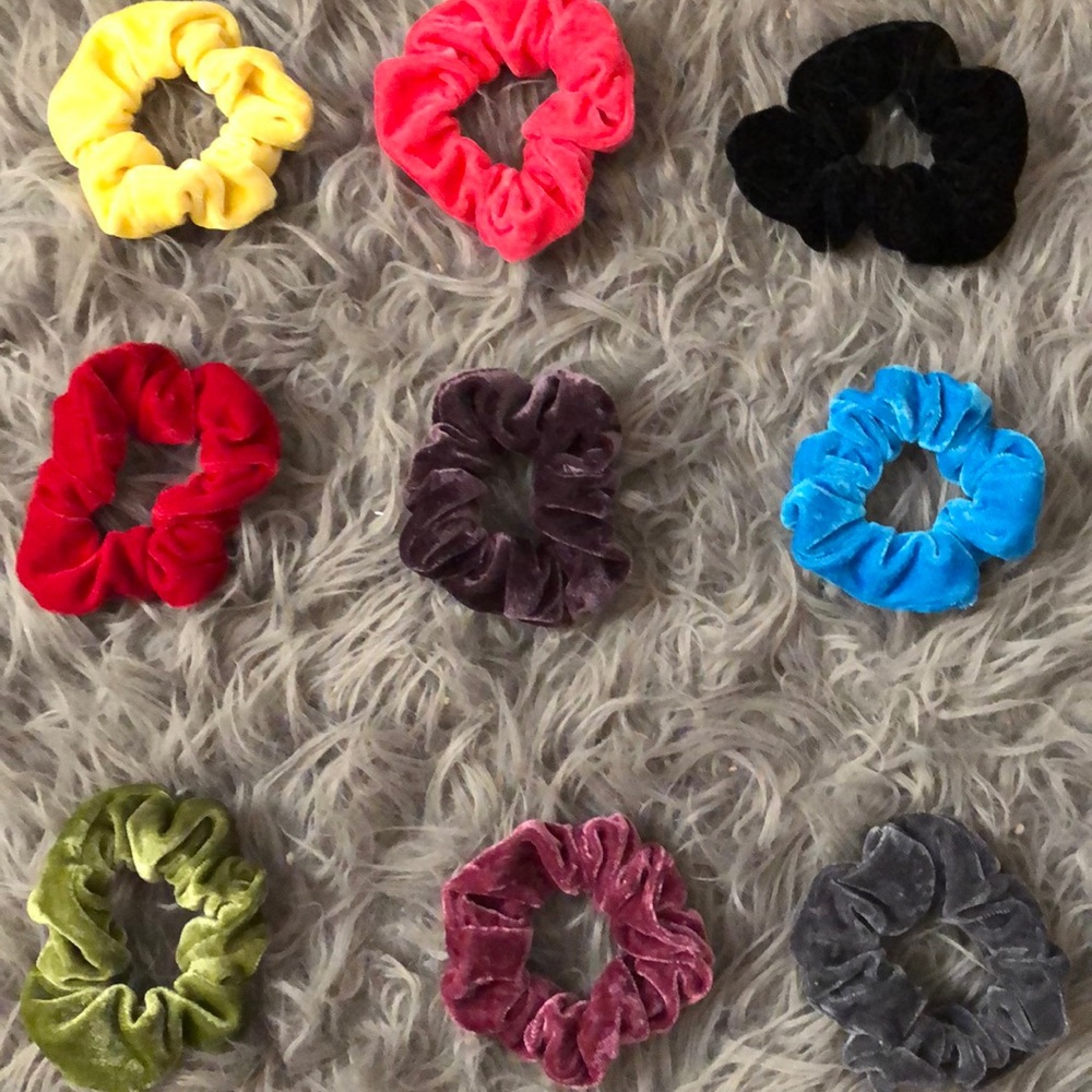 9 piece velvet scrunchie set